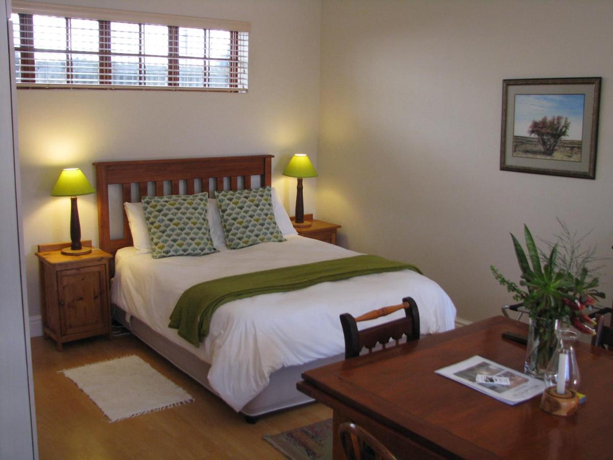 Kaiser'S B&B Grahamstown Exterior photo